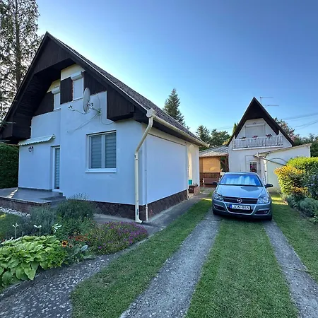 Berzsenyi Haz * Balatonfenyves