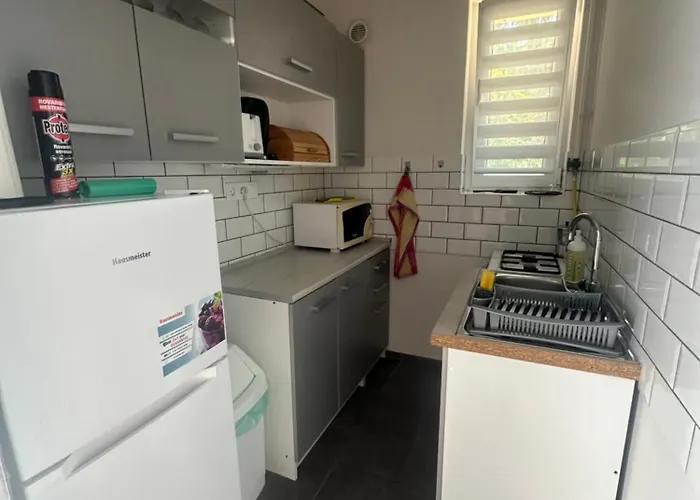 Berzsenyi Haz Semesterbostad